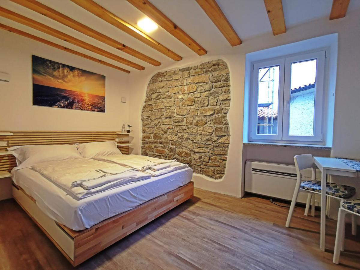 Ribiska Hisa - Old Piran Fisherman'S House Exterior photo